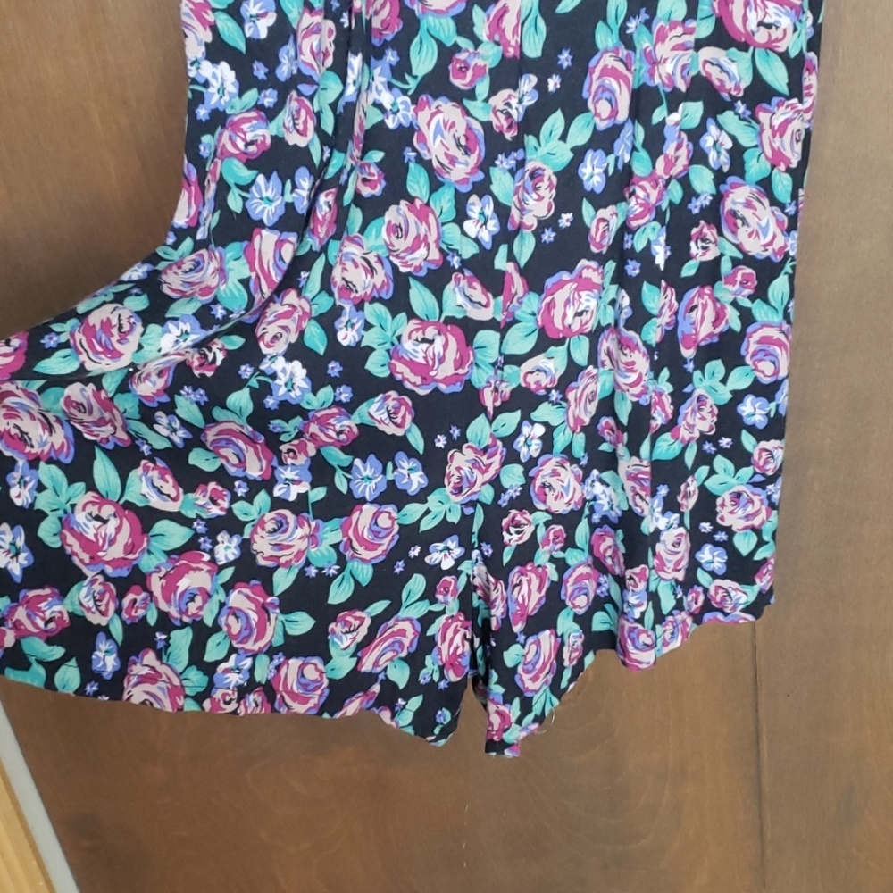 Romper - Picture 2 of 3